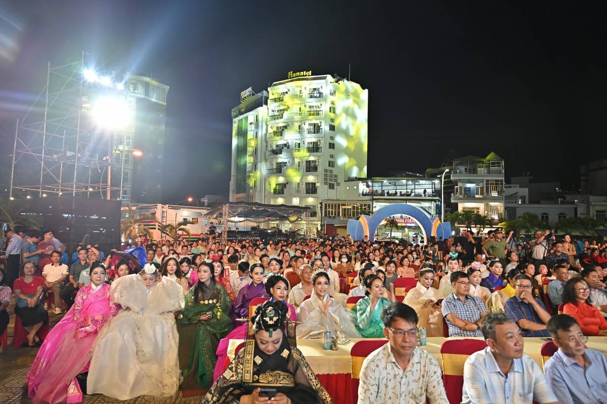 Vinh danh 2 Di sản văn hóa phi vật thể quốc gia của Yến sào Khánh Hòa