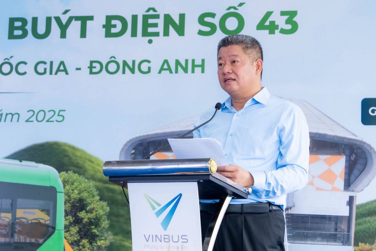 Hà Nội: Vinbus khai trương tuyến buýt điện 43 - kết nối nội thành với Đông Anh