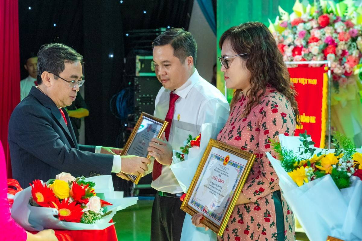 Cao Su Đồng Nai: 50 năm một chặng đường đáng tự hào