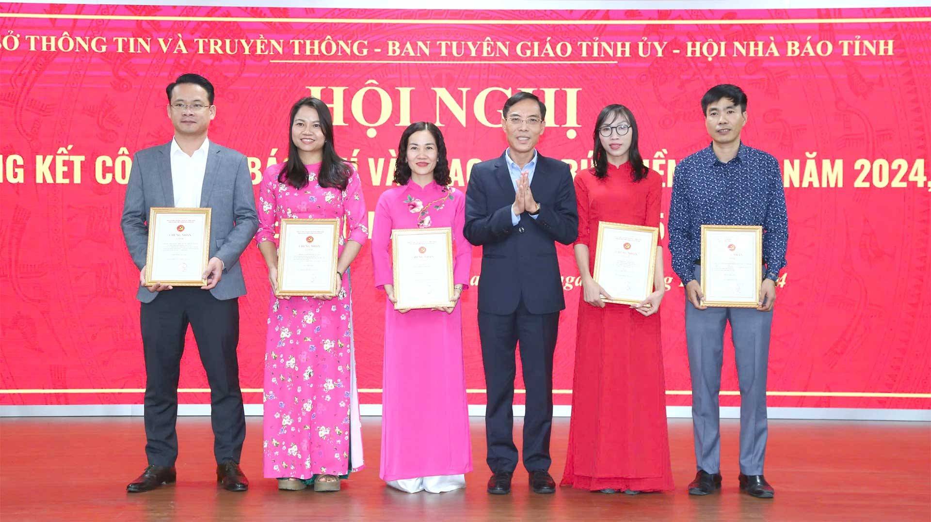 Một nền báo chí vì con người