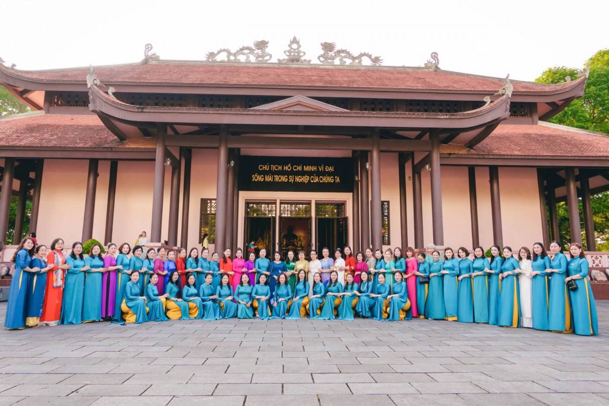 Doanh nhân Nguyễn Thị Hồng Liên được bầu làm Chủ tịch Hiệp hội Doanh nhân nữ Thanh Hóa