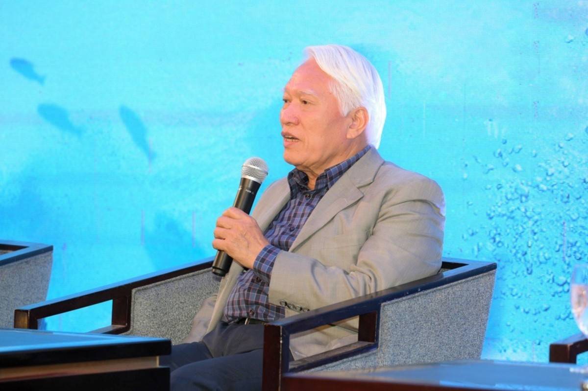 PGS.TS. Nguyễn Chu Hồi, Phó chủ tịch thường trực Hội thủy sản Việt Nam (VINAFIS), cùng các chuyên gia trao đổi chuyên sâu về các giải pháp đổi mới sáng tạo xây dựng chuỗi cung ứng xanh cho ngành