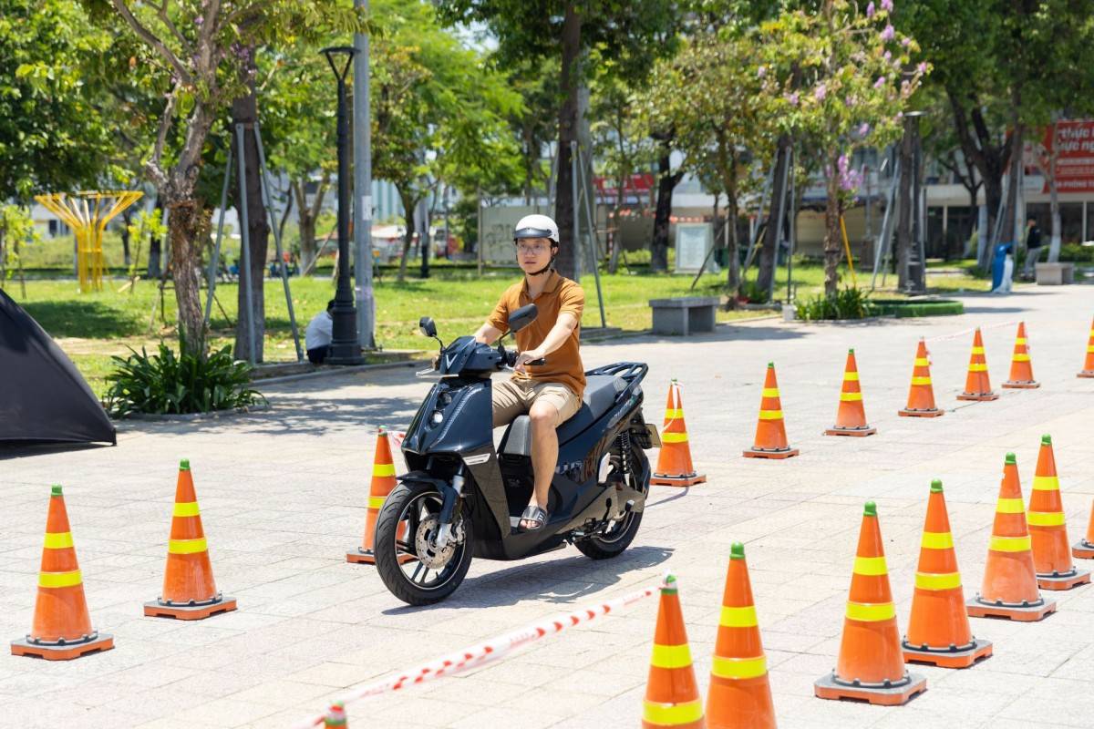 Các dòng xe máy VinFast chinh phục khách hàng nhờ khả năng vận hành êm ái và chi phí tiết kiệm.