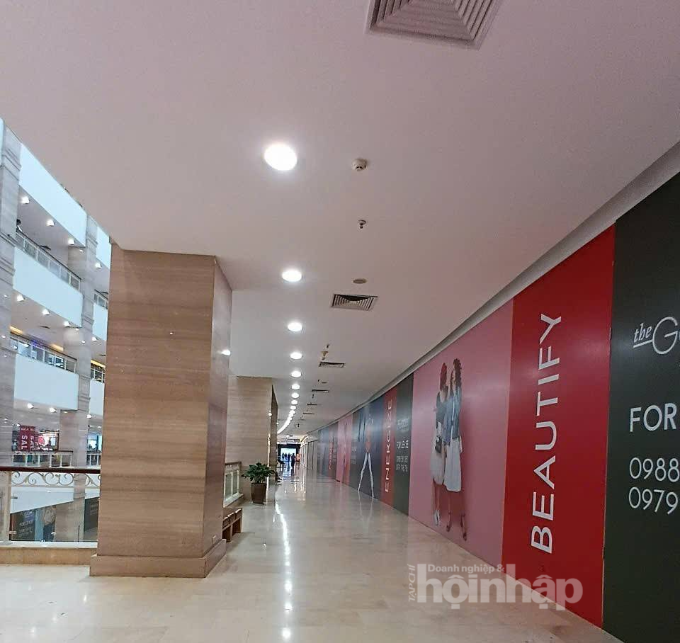 Hàng loạt hộ kinh doanh đóng cửa: Chuyện gì đang thực sự diễn ra?