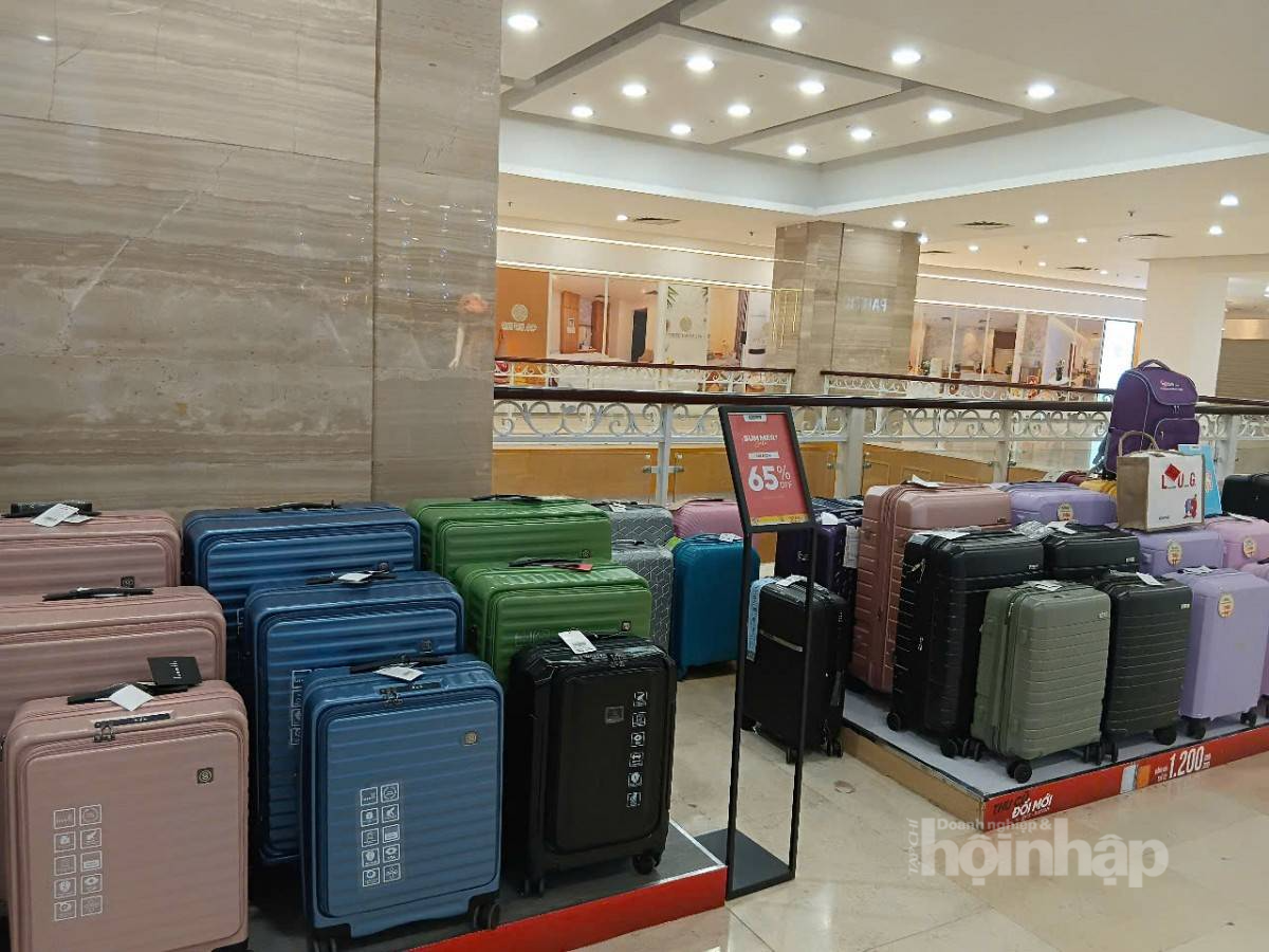 Hàng loạt hộ kinh doanh đóng cửa: Chuyện gì đang thực sự diễn ra?