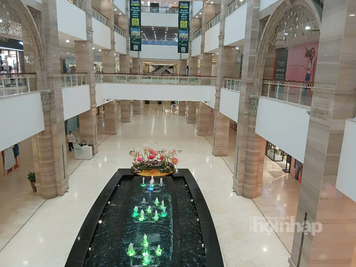 Hàng loạt hộ kinh doanh đóng cửa: Chuyện gì đang thực sự diễn ra?