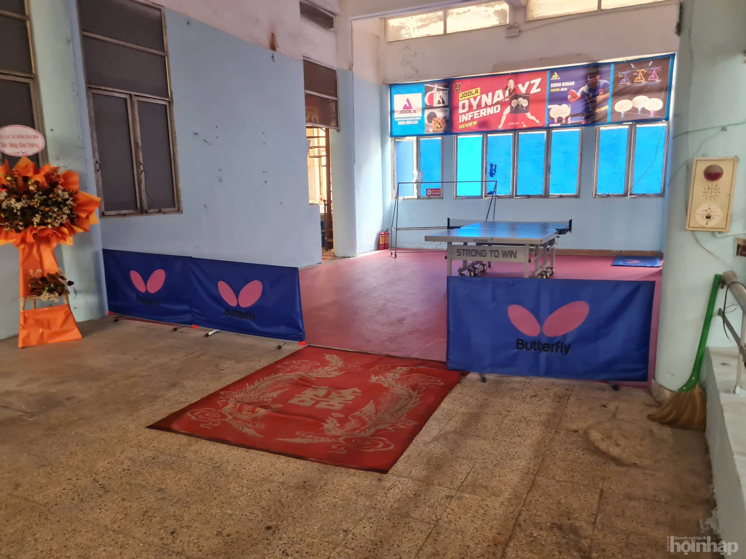 Vì sao các khu chợ truyền thống ở Hà Nội vắng bóng tiểu thương?