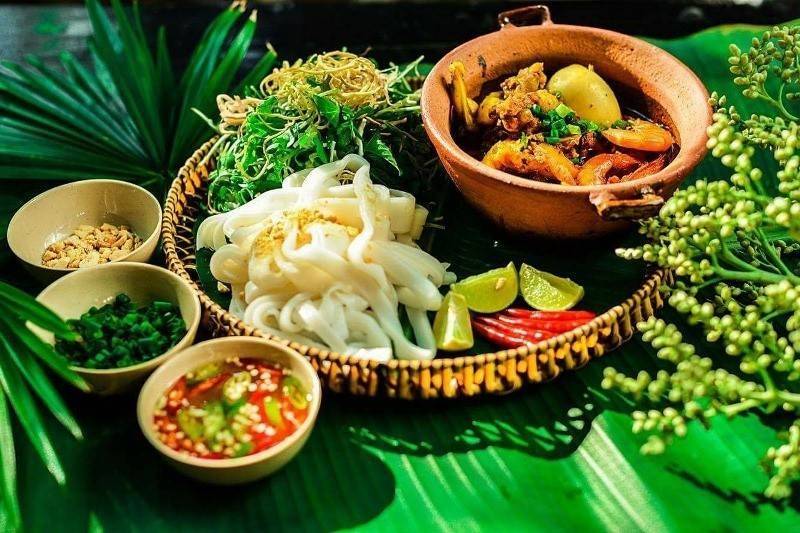 Những tụ điểm ăn uống “đỉnh” nhất Đà thành bạn nên thử trong mùa pháo hoa DIFF
