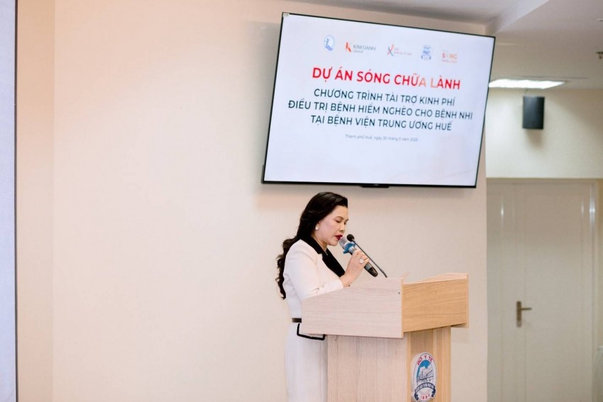 Chủ tịch Đặng Thị Kim Oanh chia sẻ tại Chương trình