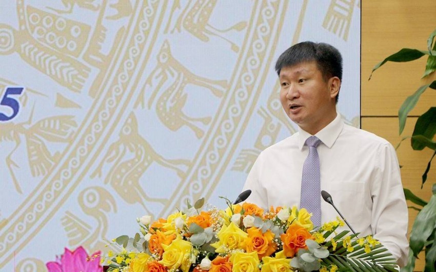 Đồng chí Trần Huy Tuấn - Bí thư Tỉnh ủy Yên Bái phát biểu khai mạc Hội nghị. Yên Bái bàn nhiều nội dung lớn, chuẩn bị cho tổ chức bộ máy tỉnh hợp nhất