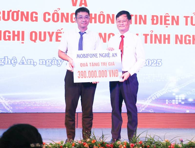Nghệ An phát động Phong trào “Bình dân học vụ số”