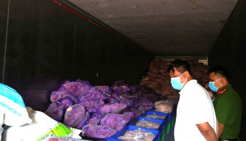 Bình Dương: Hơn 11 tấn thực phẩm đông lạnh quá hạn, không rõ nguồn gốc tuồn vào bếp ăn công nghiệp