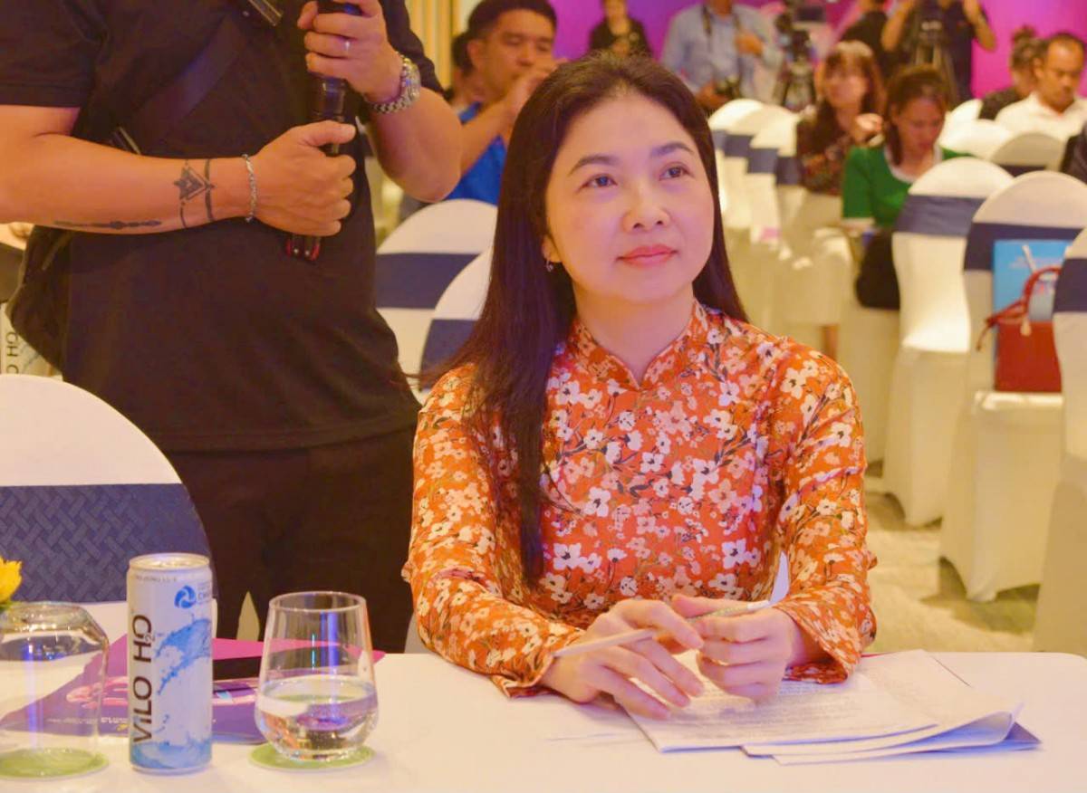 bà Trần Thị Thu Hiền, Phó Giám đốc Sở Văn hoá, Thể thao và Du lịch tỉnh Bà Rịa - Vũng Tàu  bà Trần Thị Thu Hiền, Phó Giám đốc Sở Văn hoá, Thể thao và Du lịch tỉnh Bà Rịa - Vũng Tàu