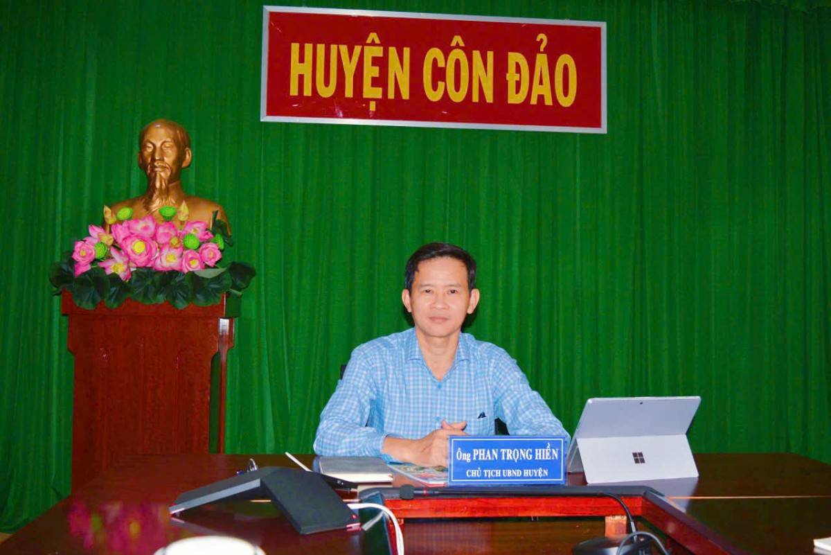 ông Phan Trọng Hiền- CTUBND huyện Côn Đảo  ông Phan Trọng Hiền- CTUBND huyện Côn Đảo