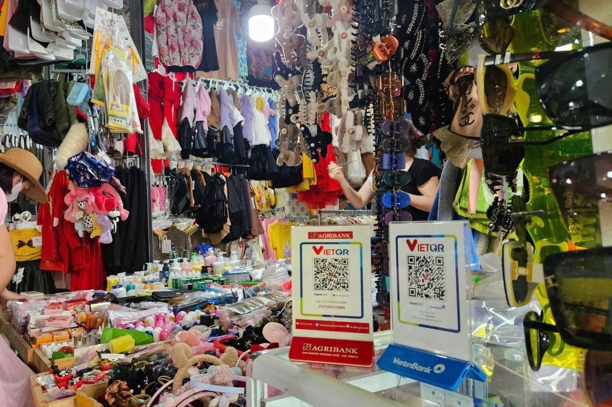 TP. Hồ Chí Minh: Gỡ vướng cho tiểu thương khi triển khai hóa đơn điện tử