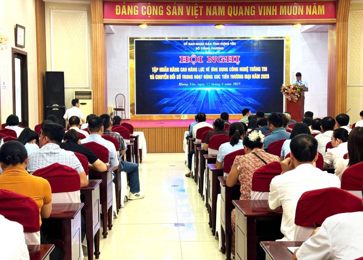 Hội nghị tập huấn nâng cao năng lực ứng dụng công nghệ thông tin và chuyển đổi số