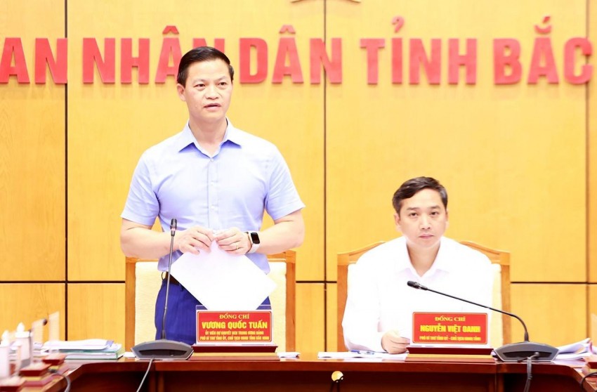 Chủ tịch UBND tỉnh Bắc Ninh Vương Quốc Tuấn phát biểu tại buổi làm việc. Hai tỉnh Bắc Giang, Bắc Ninh thống nhất công tác sắp xếp, tổ chức bộ máy