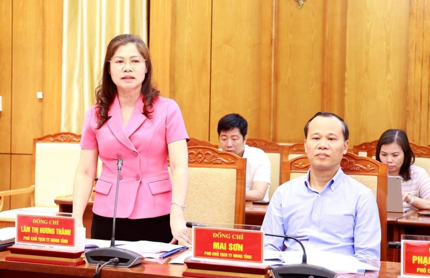 Phó Chủ tịch Thường trực HĐND tỉnh Bắc Giang Lâm Thị Hương Thành nhấn mạnh về các chính sách ưu việt của 2 tỉnh cần áp dụng cho tỉnh Bắc Ninh mới. Hai tỉnh Bắc Giang, Bắc Ninh thống nhất công tác sắp xếp, tổ chức bộ máy