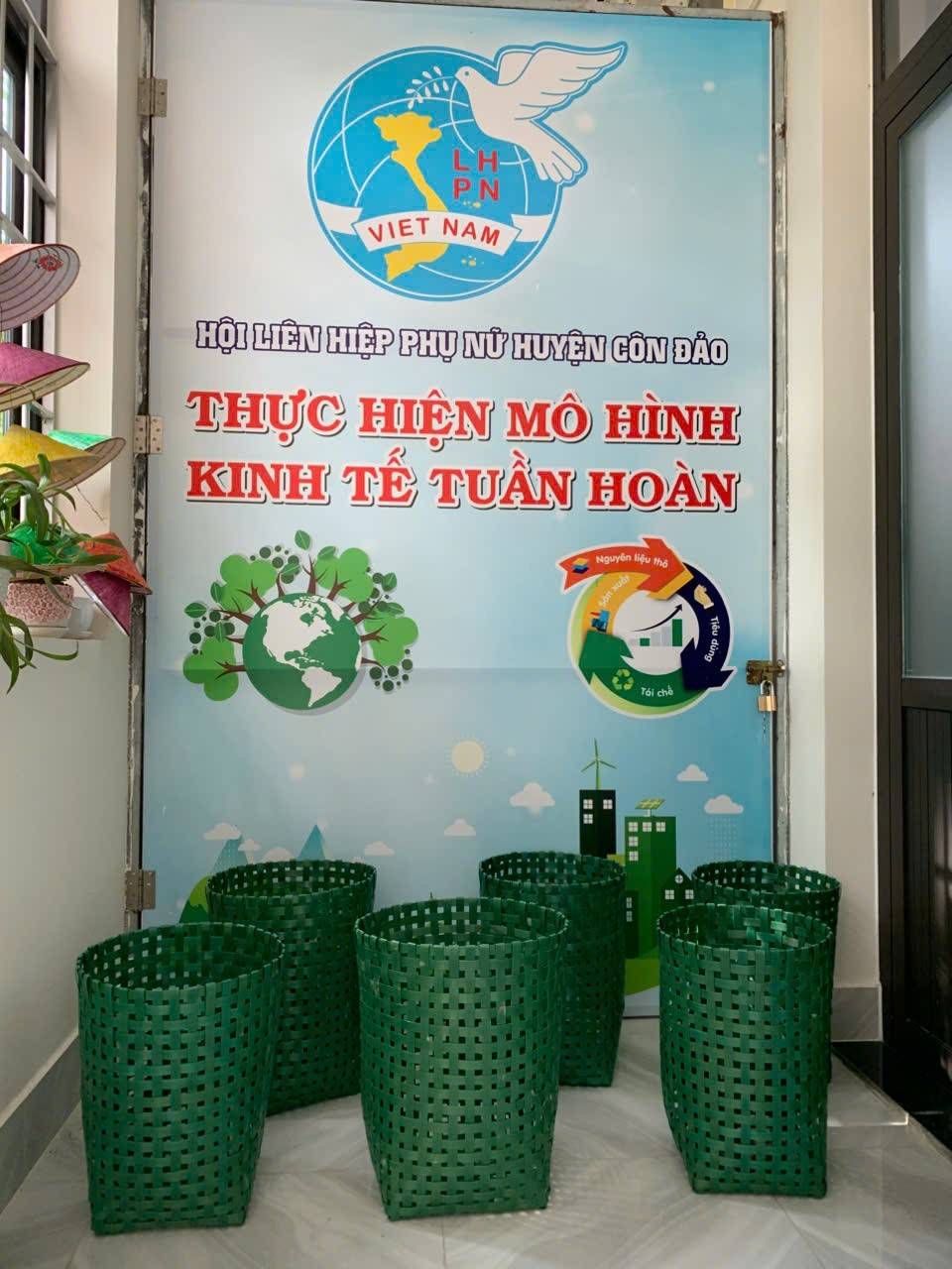 Côn Đảo sáng tạo túi tái chế từ rác: Đẹp, độc, xanh Côn Đảo sáng tạo túi tái chế từ rác: Đẹp, độc, xanh