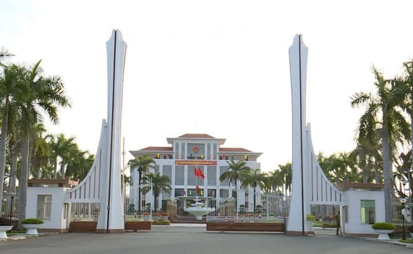 Tại tỉnh Quảng Nam, công tác chuẩn bị cho việc sáp nhập cũng đang được thực hiện khẩn trương. Quảng Nam đã chuẩn bị cơ sở vật chất để đón khoảng 100 cán bộ từ Đà Nẵng vào Tam Kỳ làm việc.