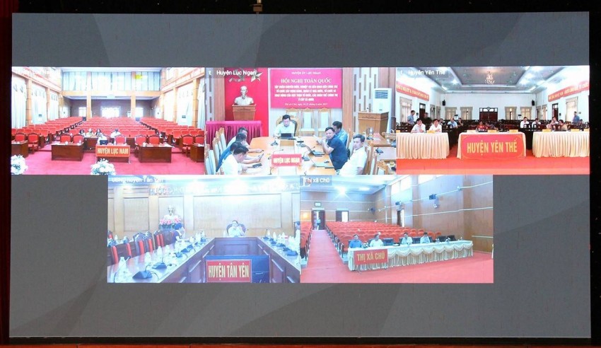 Đại diện các địa phương tham dự hội nghị tại điểm cầu cấp huyện. Bắc Giang gỡ nút thắt tiêu thụ vải thiều, hướng đến thị trường cao cấp