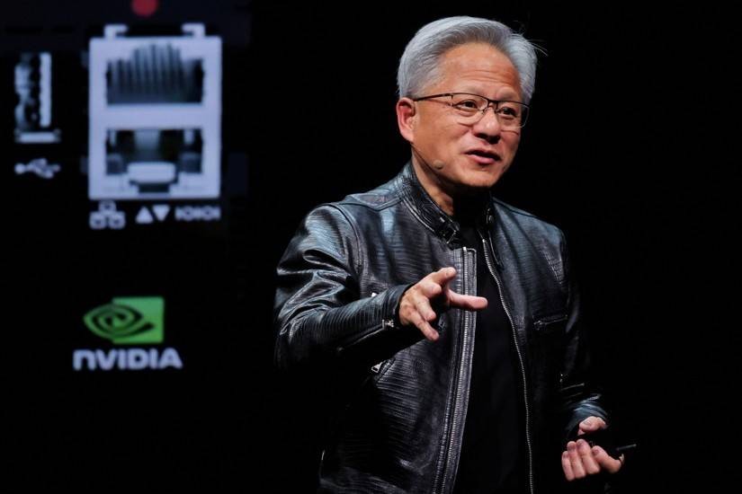 Ông Jensen Huang và CEO Anthropic tranh cãi nảy lửa về rủi ro AI Ông Jensen Huang và CEO Anthropic tranh cãi nảy lửa về rủi ro AI