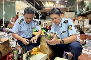 Quản lý thị trường truy quét hàng giả, hàng lậu: Chuyển 26 vụ có dấu hiệu hình sự