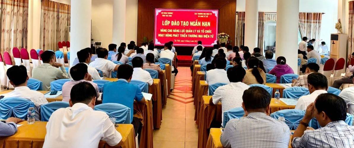 Nâng cao năng lực quản lý và phát triển thương mại điện tử cho các địa phương