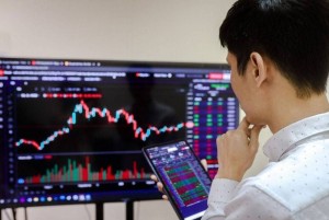 Chứng khoán Việt áp lực khi địa chính trị thế giới bất ổn gia tăng