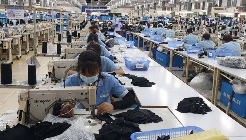 Ngành dệt may Việt Nam trước “bản lề” 2025: Vượt sóng lớn, chinh phục mốc 48 tỷ USD