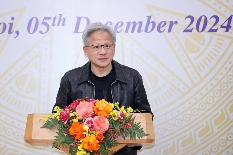 Tỷ phú Jensen Huang, CEO Nvidia trong họp báo sau LỄ Công bố Thỏa thuận hợp tác giữa Chính phủ Việt Nam và Nvidia. Ảnh: VGP