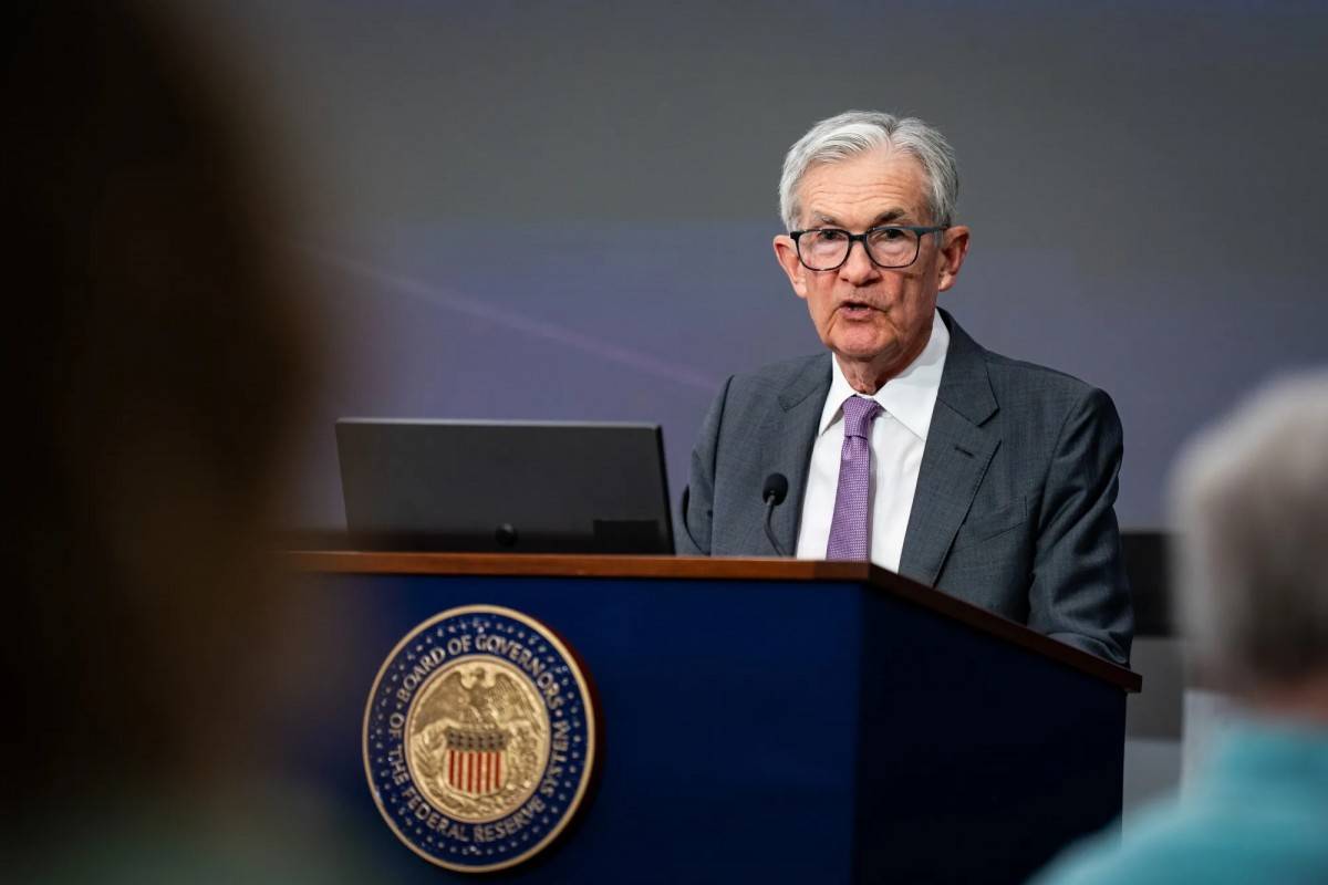 Fed hạ triển vọng kinh tế Mỹ, dự báo hai lần giảm lãi suất năm 2025