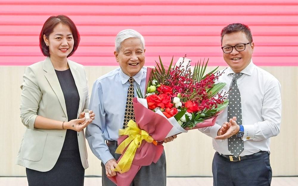 Nhà báo Hà Đăng: Viết về Đảng không chỉ vì trách nhiệm mà cả sự phấn hưng nội tâm