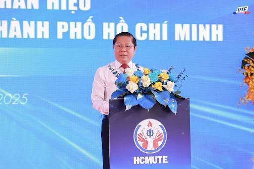 Công bố Quyết định thành lập Phân hiệu Trường Đại học Sư phạm Kỹ thuật TP. Hồ Chí Minh tại tỉnh Bình Phước