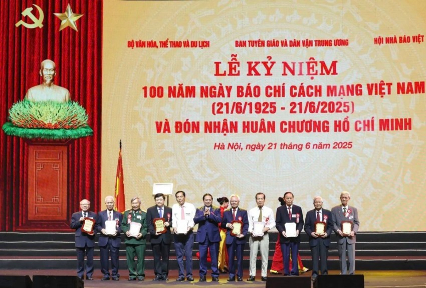 100 năm Báo chí cách mạng Việt Nam: Một thế kỷ đồng hành cùng dân tộc, vững bước vào kỷ nguyên mới