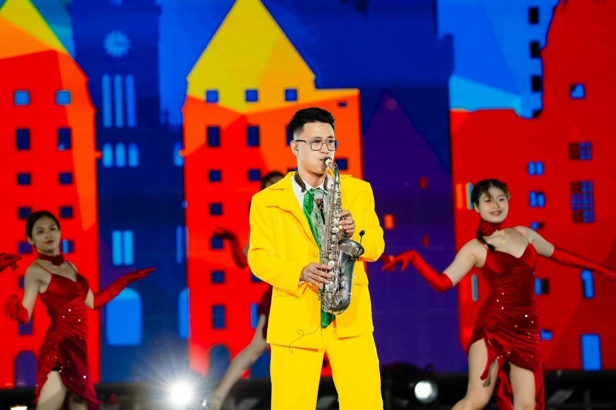 Sông Hàn bừng sáng trong buổi tổng duyệt DIFF 2025 đêm 4