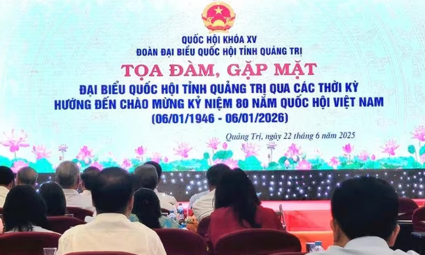 Quảng Trị gặp mặt các thế hệ đại biểu Quốc hội