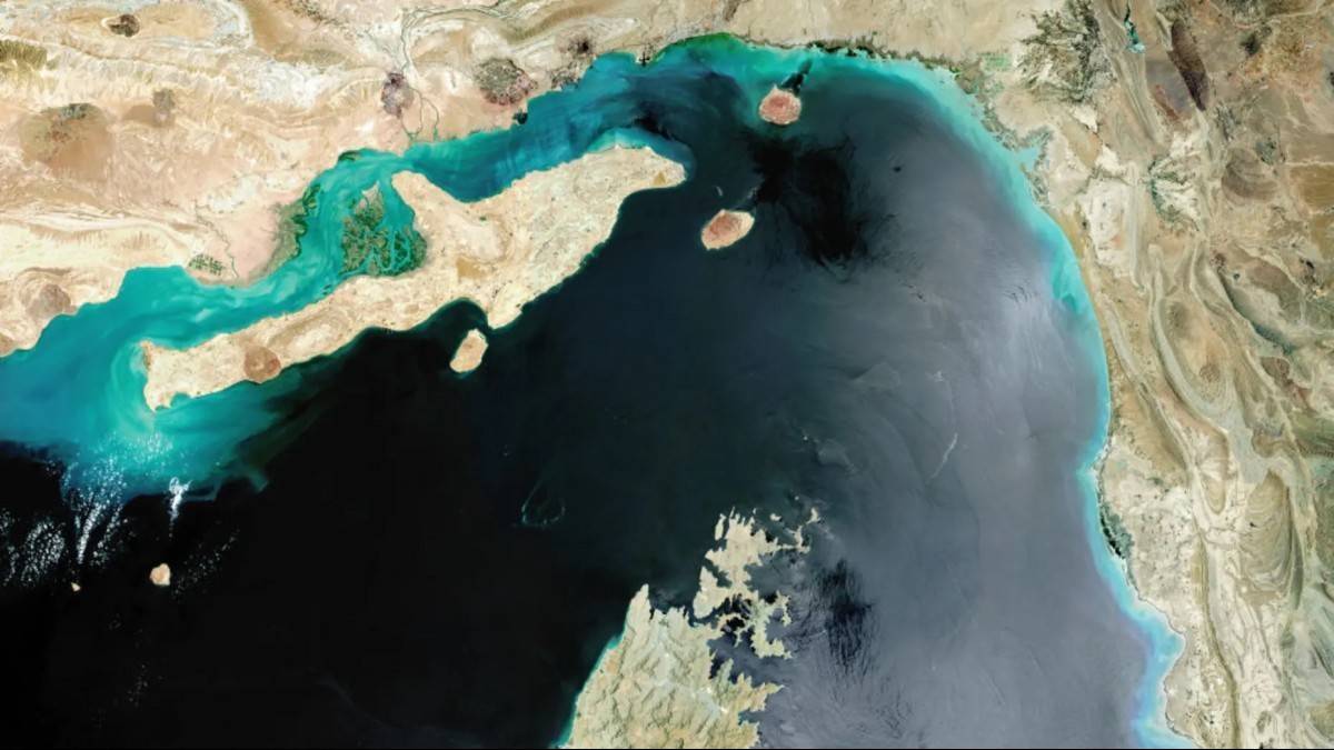 Mỹ kéo Trung Quốc vào căng thẳng với Iran vì eo biển Hormuz