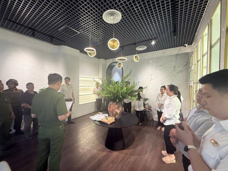 Khởi tố Tiktoker Vũ Hồng Phúc “Cún Bông” và đồng bọn vì hành vi trốn thuế