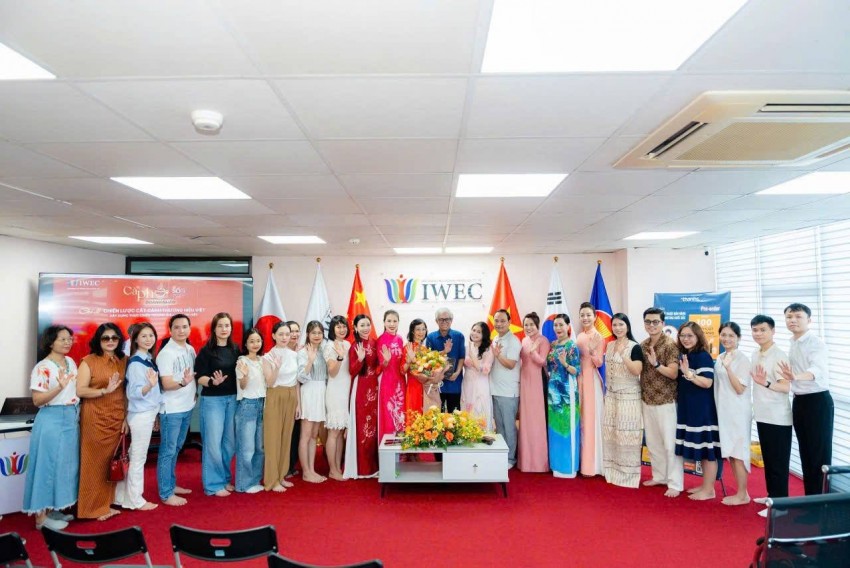 Doanh nhân thời hội nhập: Kiến tạo thương hiệu từ chính mình