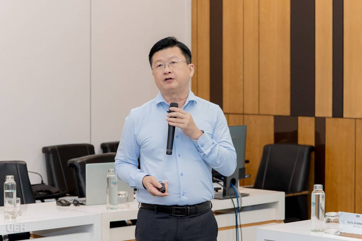 UEH đồng hành cùng 4 Nghị quyết trụ cột: Đổi mới để phát triển bền vững quốc gia