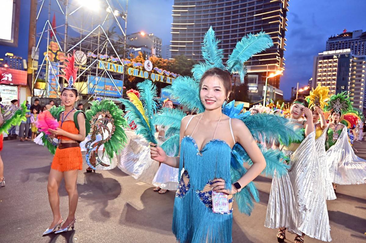 Nha Trang “bùng nổ” mùa hè với Lễ hội Văn Hóa - Du lịch biển thu hút 667.000 du khách