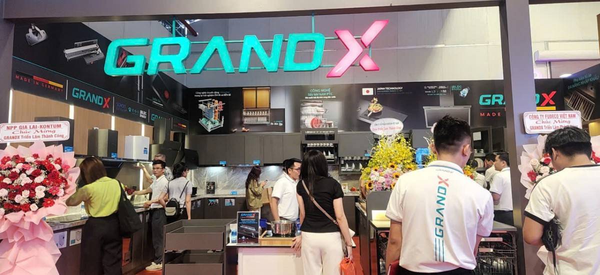 Vietbuild 2025 tại TP.HCM thu hút hơn 2000 gian hàng trong đó nhiều thương hiệu lớn đến từ Cộng hòa liên bang Nga