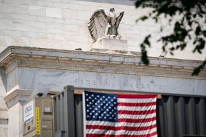 Đồng USD rơi xuống đáy 3 năm khi ông Trump cân nhắc thay Chủ tịch Fed