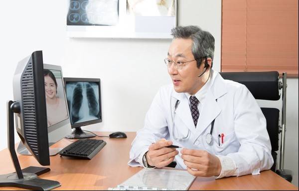 Công nghệ và hợp tác quốc tế - chìa khóa nâng cao năng lực y tế tuyến cơ sở tại Việt Nam