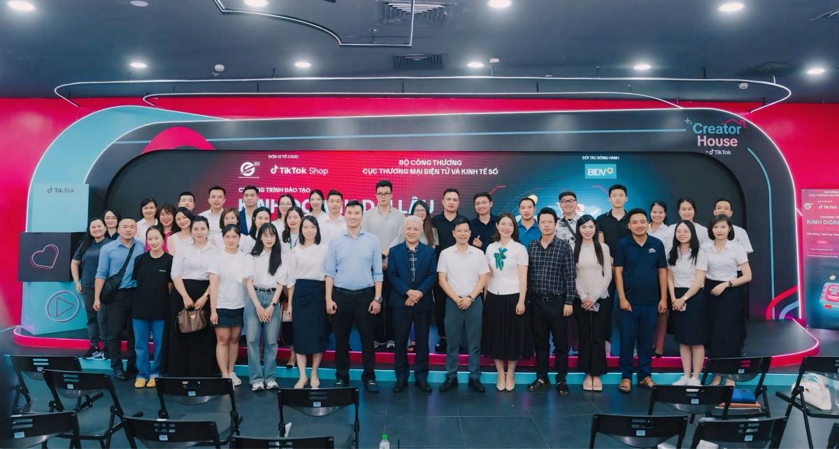 Đòn bẩy tài chính giúp nhà bán hàng bứt phá trên sàn thương mại điện tử