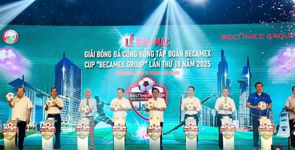 Sôi nổi Lễ khai mạc Giải bóng đá cộng đồng Tập đoàn Becamex Cúp “Becamex Group” lần thứ 18 năm 2025
