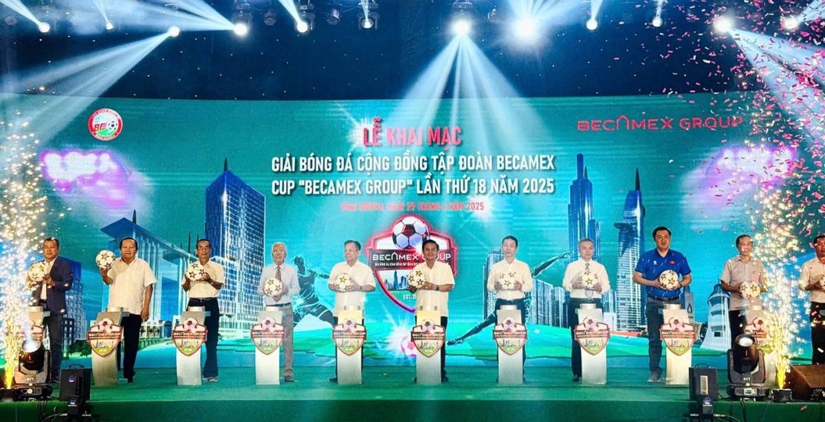 Sôi nổi Lễ khai mạc Giải bóng đá cộng đồng Tập đoàn Becamex Cúp “Becamex Group” lần thứ 18 năm 2025