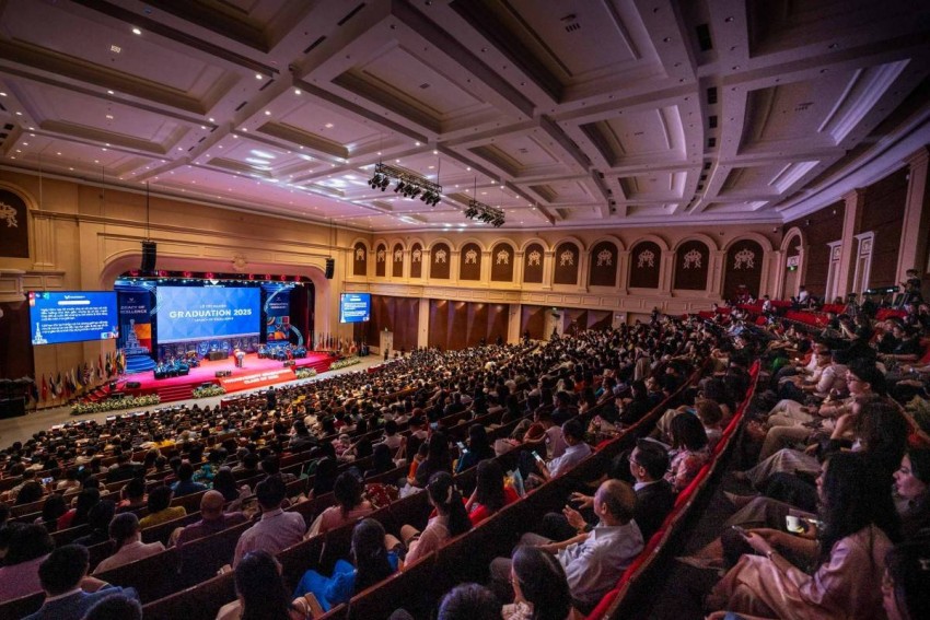 Khung cảnh trang trọng tại buổi lễ tốt nghiệp VinUni khóa 2