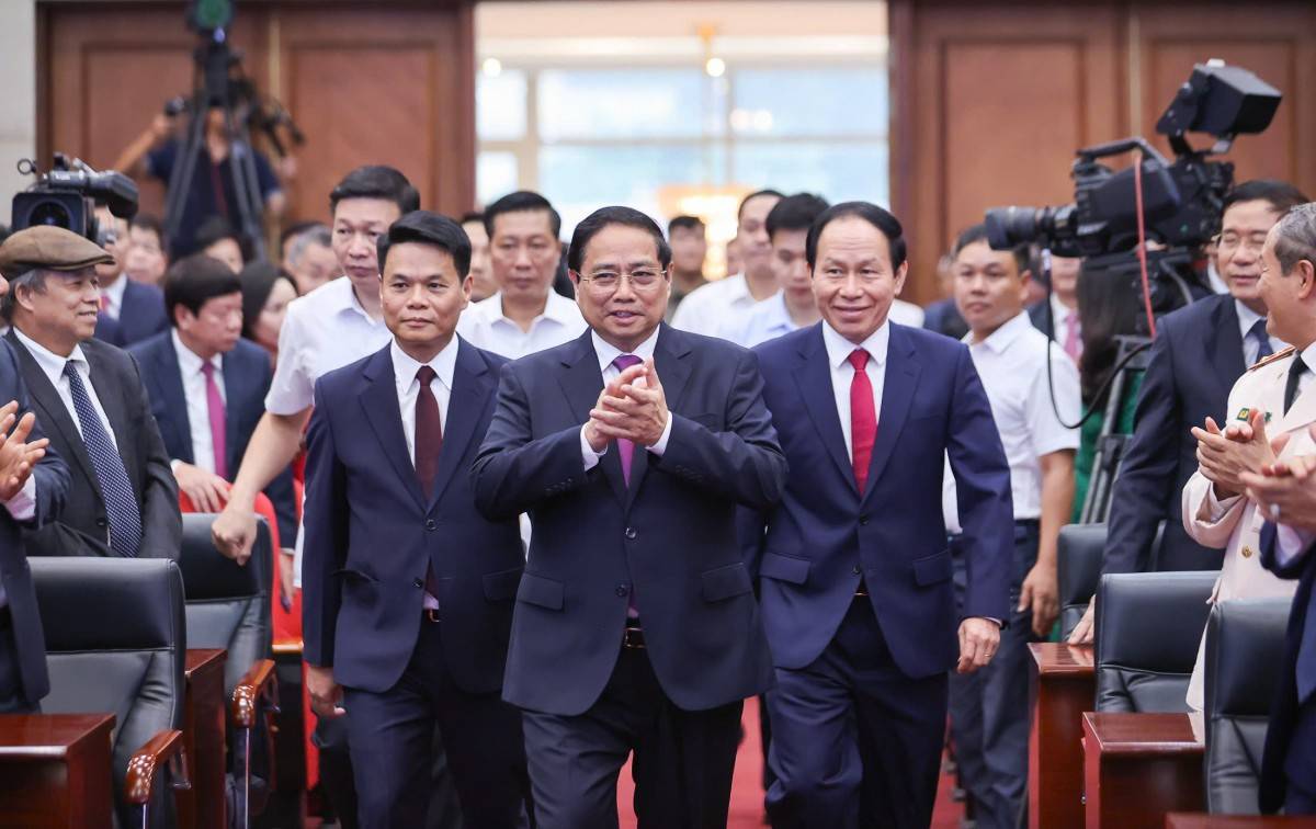 Thủ tướng Phạm Minh Chính và các đồng chí lãnh đạo, đại biểu dự Lễ công bố. Thủ tướng Phạm Minh Chính và các đồng chí lãnh đạo, đại biểu dự Lễ công bố.
